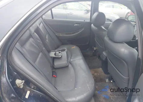 2000 Honda Accord 2.3 Ex from USA, damaged, VIN 1HGCG6683YA102232